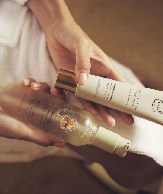 Exfoliating Cleanser - 100 ml - Image 3